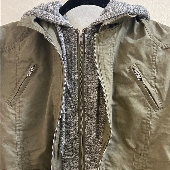 Olive Green Women's Jacket with Hood - Picture 5 of 8